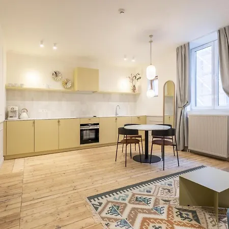 Apartment Shway Le Pierre