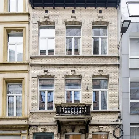 Shway Le Pierre Antwerp