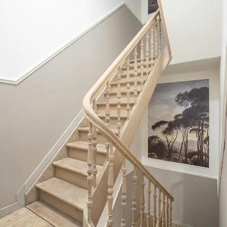 Shway Le Pierre Apartment