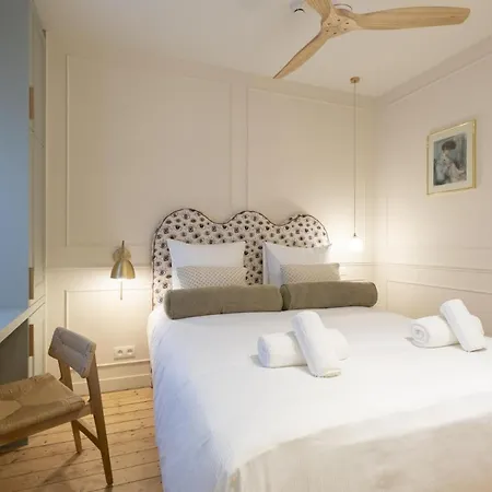 Shway Le Pierre Apartment *
